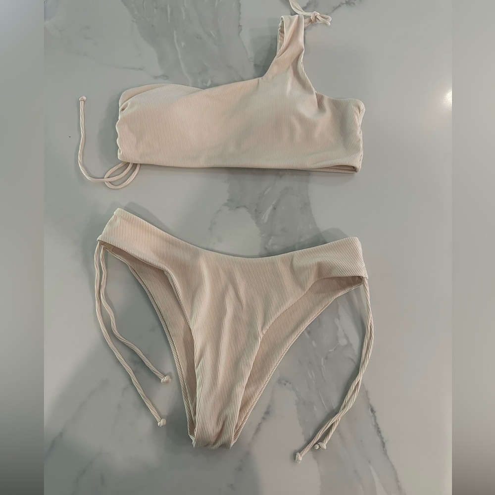 brand new halter 2 piece bikini set in cream color!